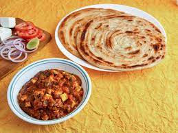 Chicken Kosha(2 Pcs) Lachha Paratha(3Pcs)