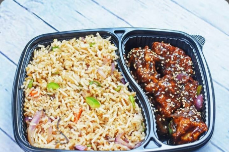 Chinese Veg Brown Fried Rice Chicken Manchurian (3 Pcs)