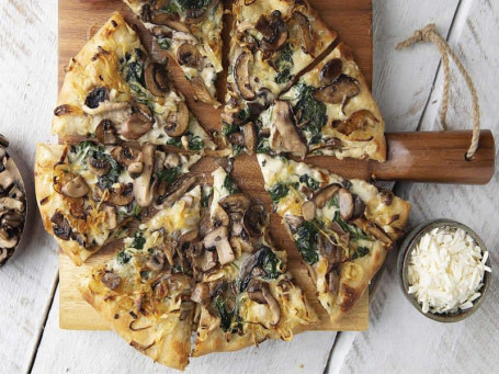 The 8 Onion Mushroom Pizza