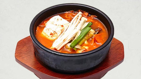 Kimchi Jjigae 김치 찌개 Pào Cài Tāng