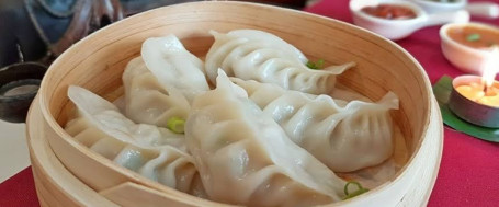 Veg Momos(5Pcs)