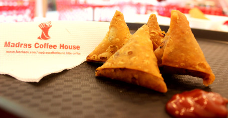 Cocktail Samosa (03 Pcs)