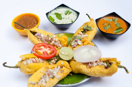 Mirchi Bajji [3 Pcs]