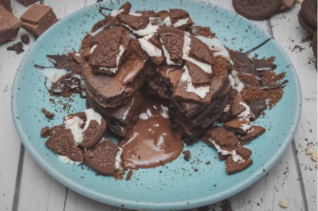 Oreo And Chocolate Lava Pancakes