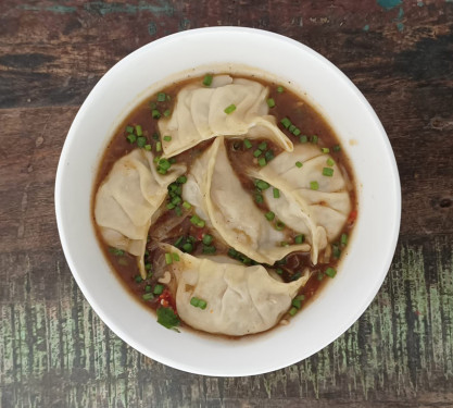 Hot And Sour Chicken Soupy Momos