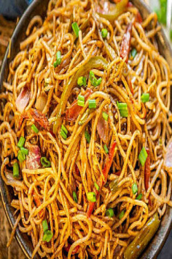 Veg Hakka Noodles Jain Regular)