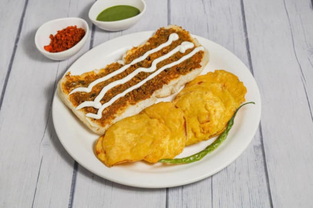 Schezwan Bhajiya Pav