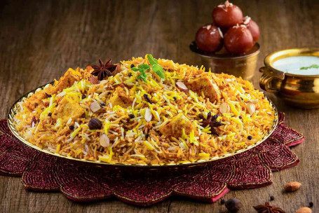 Paneer Subz (Paneer And Veg Biryani Serves 4)