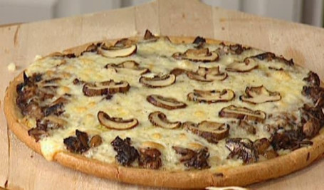 10 Medium Mushroom Pizza