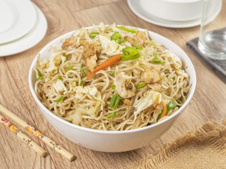 E'gg Hakka Noodles [650Ml Box]