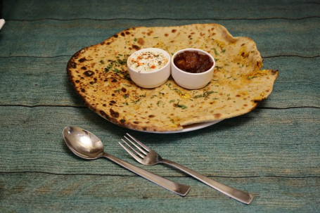 Aloo Pyaaj Prantha (1 Pc)