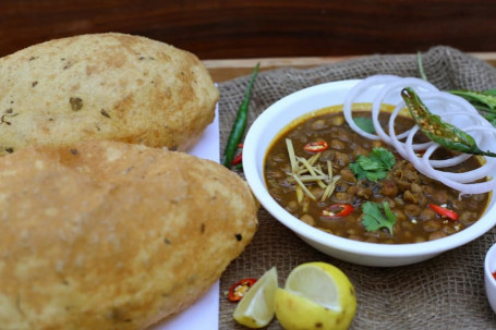 Chole Bhature With Achari Aloo [2 Pieces]