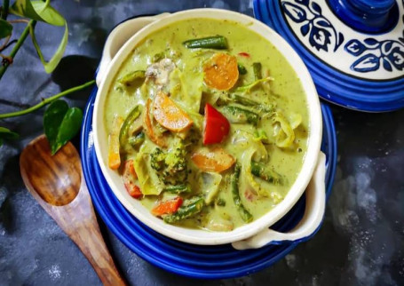 Thai Green Curry With Exotic Vegetables Rice