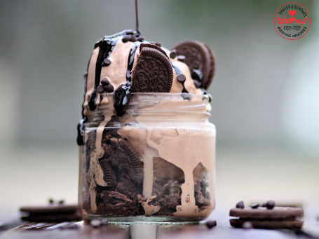 Crunchy Oreo Jarfull Sundae