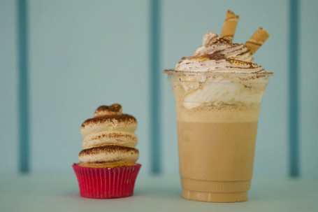 Tiramisu Cupcake Shake