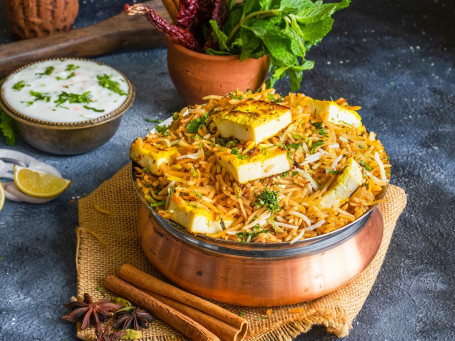 Paneer Tikka Biryani 500 Gms