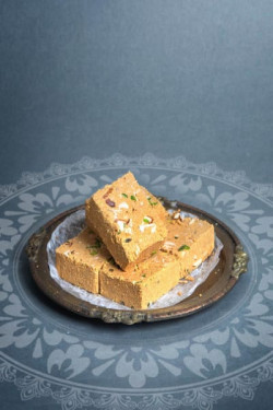 Mewa Barfi Gajak (500 Grm)