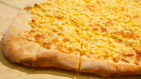 Fest Mac Cheese Pizza