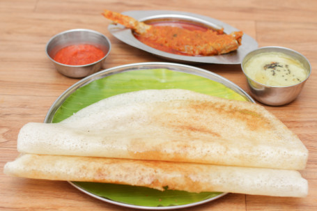 Dosa (2 Pcs) Fish Gravy (1 Pc)