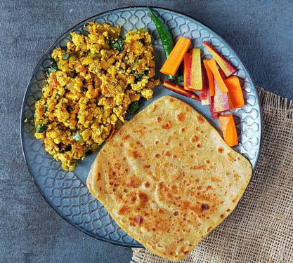 Matar Paneer 2 Laccha Paratha