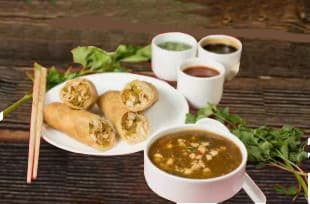 Chicken Spring Roll 6 Pcs Chicken Soup Served With Garlic Sauce Ketchup