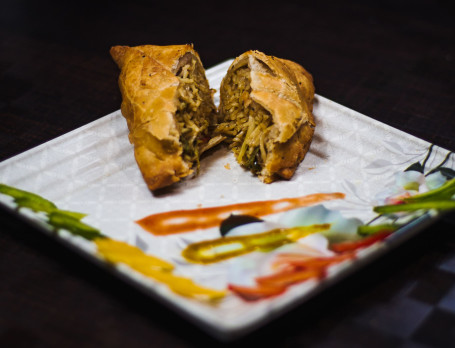 Chowmeine Samosa