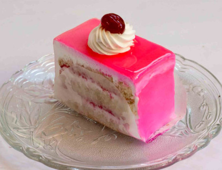 Strawberry Cake Supreme 500G