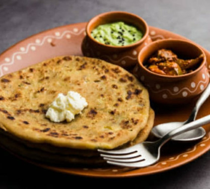 Paneer Onion Paratha [2Pcs]