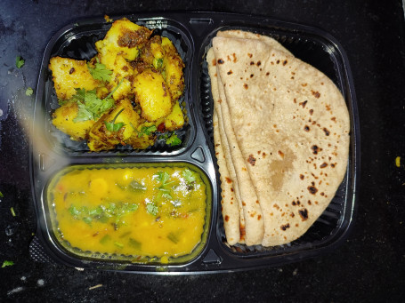 4 Tawa Roti With Aloo Jeera And Fried Dal