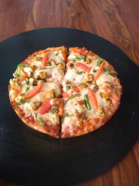 Desi Spicy Pizza