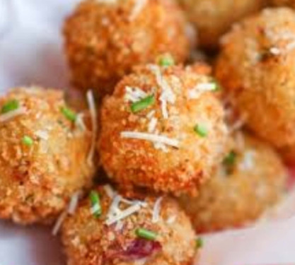 Crunchy Potato Bolls