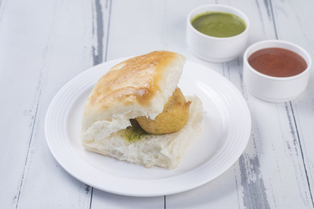 10 Butter Vada Pav