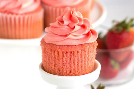 Mini Strawberry Cupcake