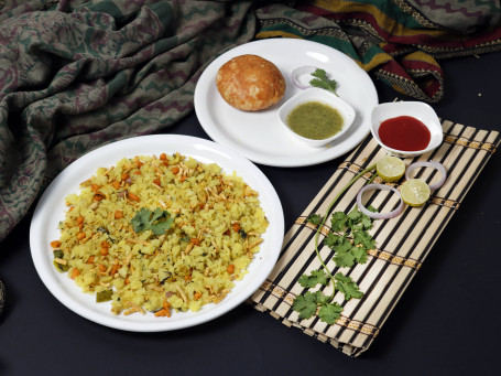 Poha Kachori (Aloo)