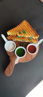 Onion Shimla Cheese Sandwich