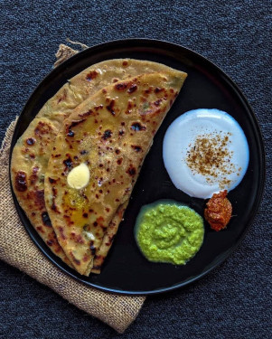 Allo Paratha 2[Pcs]+Raita+Salad+Achar+Tamato Cachup