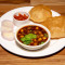 Chole Poori [4 Puri