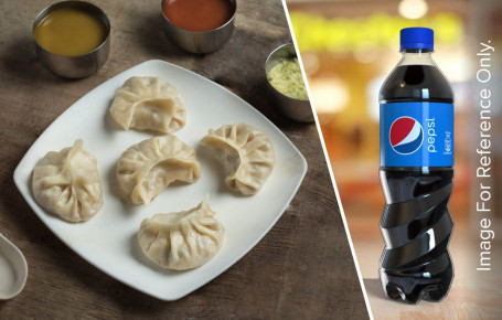 Darjeeling Chicken Momos Pepsi