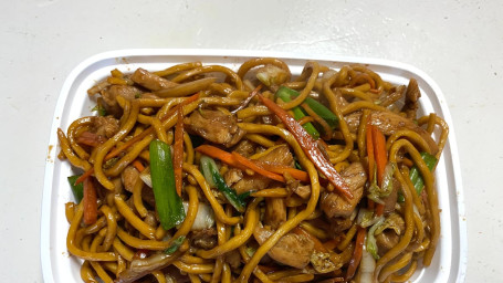 Lo3. Chicken Lo Mein