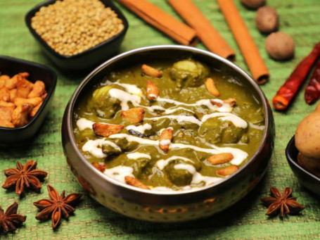 Lasuni Aloo Palak