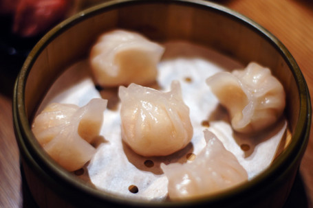 Steamed Prawn Dumplings Per Serve