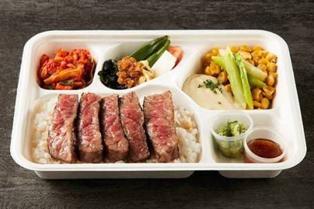 【Xiàn Liàng】 Rì Běn Hé Niú Běn Rì Niú Pái Biàn Dāng Japanese Wagyu Steak Of The Day Bento