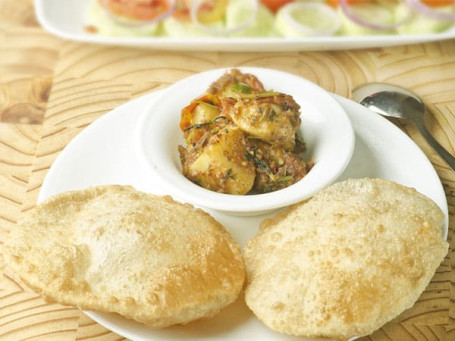 Puri With Aloo Bhaji [5Pcs]