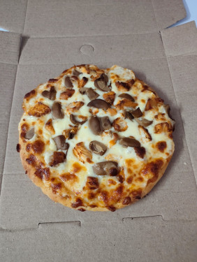 Chicken Mushroom Pizza 11