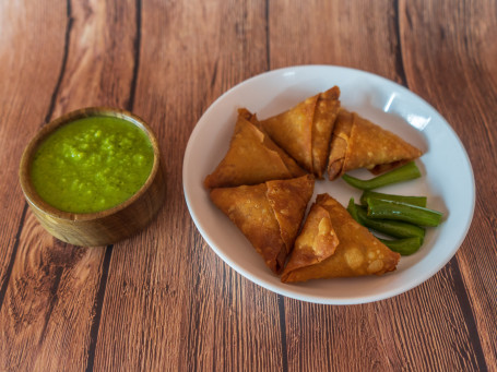 Dal Kanda Pudina Samosa