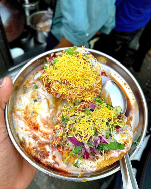 Dahi Kachori 2 Pic