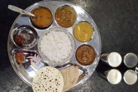 Shree Mahidharpu Thali