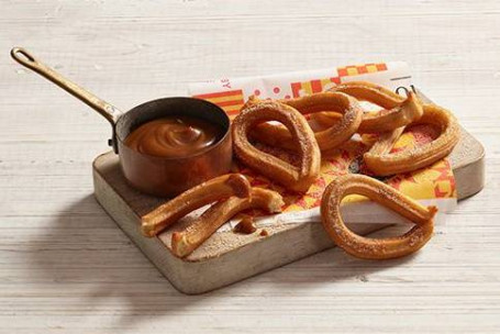 Churros Med Karamelsauce