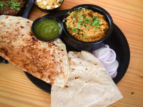 Chicken Keema With Paratha (Serves 1 -2)