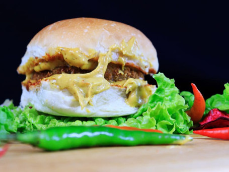 Veg Keema Vada Pav